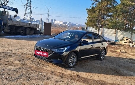 Hyundai Solaris II рестайлинг, 2022 год, 1 850 000 рублей, 2 фотография