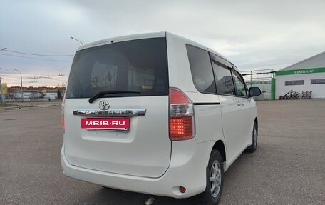 Toyota Noah III, 2008 год, 1 340 000 рублей, 27 фотография