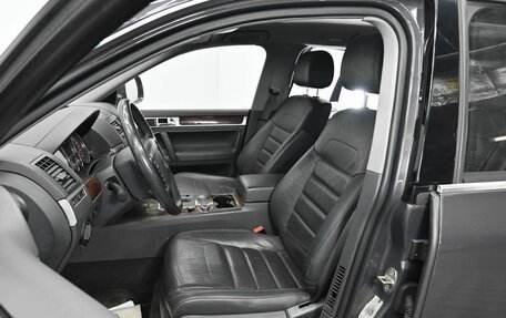 Volkswagen Touareg III, 2010 год, 1 095 000 рублей, 6 фотография