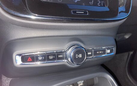 Volvo XC40 I, 2018 год, 2 750 000 рублей, 35 фотография