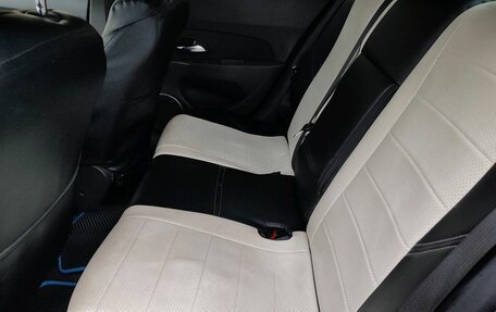 Chevrolet Cruze II, 2010 год, 549 000 рублей, 10 фотография