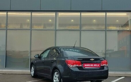 Chevrolet Cruze II, 2010 год, 549 000 рублей, 5 фотография