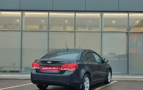 Chevrolet Cruze II, 2010 год, 549 000 рублей, 4 фотография