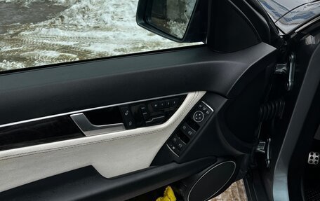 Mercedes-Benz C-Класс, 2011 год, 1 700 000 рублей, 10 фотография