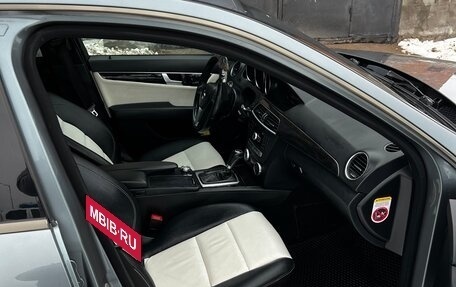 Mercedes-Benz C-Класс, 2011 год, 1 700 000 рублей, 8 фотография