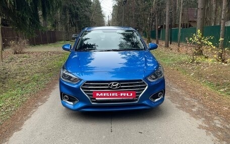 Hyundai Solaris II рестайлинг, 2018 год, 1 100 000 рублей, 3 фотография