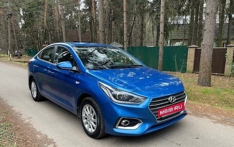 Hyundai Solaris II рестайлинг, 2018 год, 1 100 000 рублей, 5 фотография