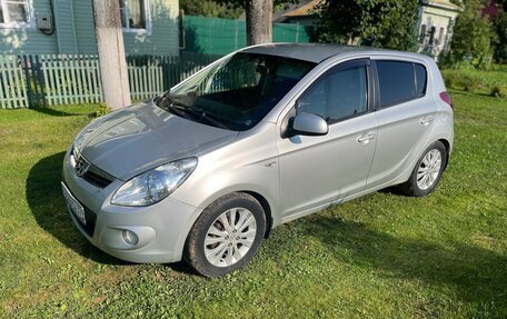Hyundai i20 IB рестайлинг, 2010 год, 565 000 рублей, 2 фотография