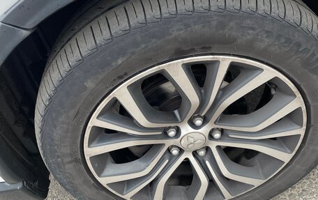 Mitsubishi Outlander III рестайлинг 3, 2016 год, 1 650 000 рублей, 6 фотография