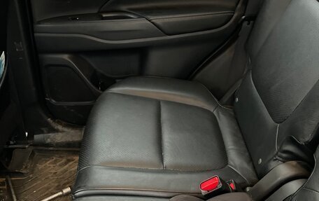 Mitsubishi Outlander III рестайлинг 3, 2016 год, 1 650 000 рублей, 19 фотография