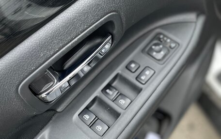 Mitsubishi Outlander III рестайлинг 3, 2016 год, 1 650 000 рублей, 18 фотография