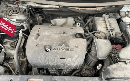 Mitsubishi Outlander III рестайлинг 3, 2016 год, 1 650 000 рублей, 37 фотография