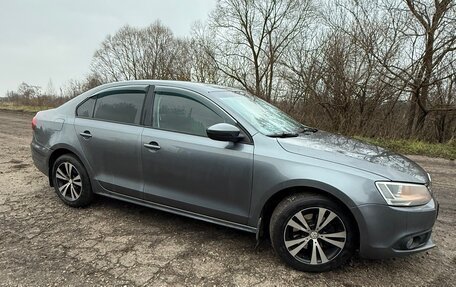 Volkswagen Jetta VI, 2013 год, 830 000 рублей, 3 фотография