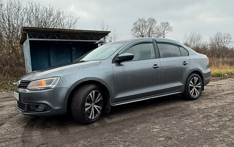 Volkswagen Jetta VI, 2013 год, 830 000 рублей, 4 фотография