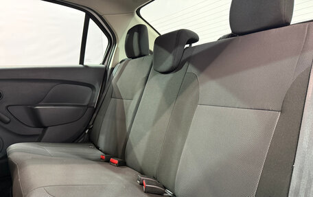 Renault Logan II, 2017 год, 641 000 рублей, 18 фотография