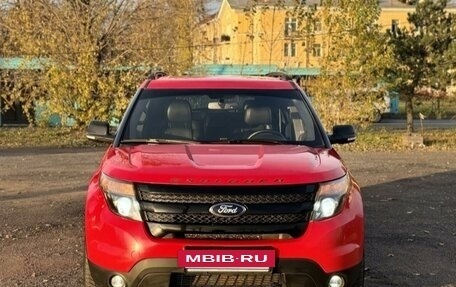 Ford Explorer VI, 2013 год, 2 100 000 рублей, 2 фотография