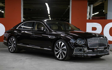 Bentley Flying Spur, 2023 год, 25 800 000 рублей, 3 фотография