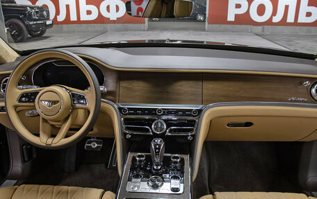 Bentley Flying Spur, 2023 год, 25 800 000 рублей, 13 фотография