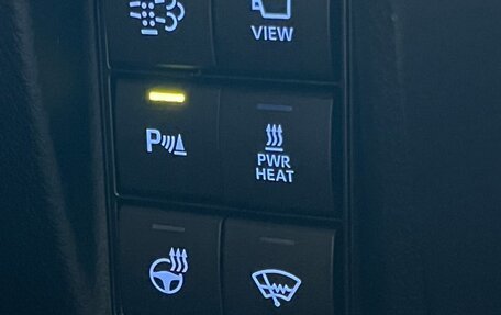 Toyota Land Cruiser Prado 150 рестайлинг 2, 2020 год, 5 220 000 рублей, 10 фотография