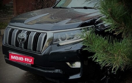 Toyota Land Cruiser Prado 150 рестайлинг 2, 2020 год, 5 220 000 рублей, 14 фотография