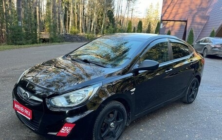 Hyundai Solaris II рестайлинг, 2012 год, 685 000 рублей, 1 фотография