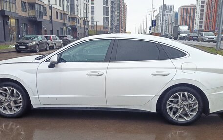 Hyundai Sonata VIII, 2021 год, 1 800 000 рублей, 2 фотография