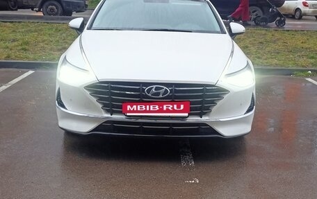Hyundai Sonata VIII, 2021 год, 1 800 000 рублей, 3 фотография