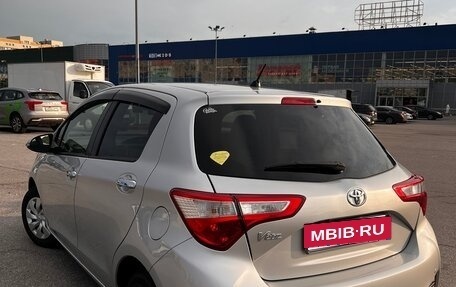 Toyota Vitz, 2019 год, 1 300 000 рублей, 2 фотография
