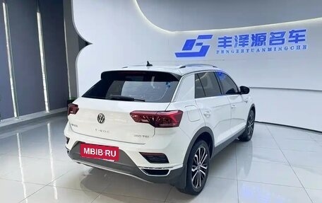 Volkswagen T-Roc I, 2022 год, 1 550 445 рублей, 4 фотография