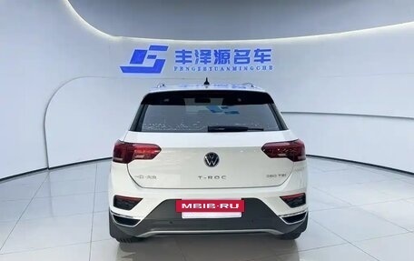 Volkswagen T-Roc I, 2022 год, 1 550 445 рублей, 2 фотография