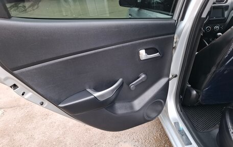 KIA Rio III рестайлинг, 2014 год, 850 000 рублей, 19 фотография