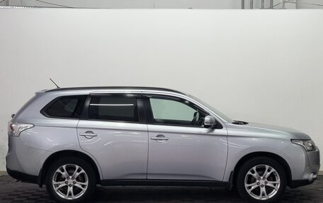 Mitsubishi Outlander III рестайлинг 3, 2012 год, 1 350 000 рублей, 5 фотография