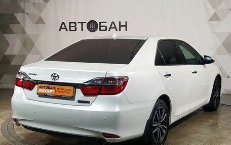 Toyota Camry, 2017 год, 2 288 000 рублей, 3 фотография