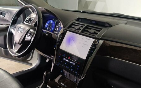 Toyota Camry, 2017 год, 2 288 000 рублей, 9 фотография