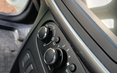 Renault Logan II, 2020 год, 1 030 000 рублей, 2 фотография