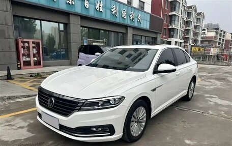 Volkswagen Lavida, 2021 год, 1 360 000 рублей, 1 фотография