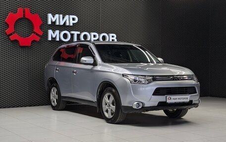 Mitsubishi Outlander III рестайлинг 3, 2012 год, 1 300 000 рублей, 3 фотография