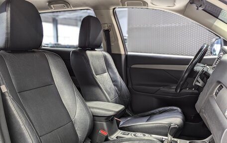 Mitsubishi Outlander III рестайлинг 3, 2012 год, 1 300 000 рублей, 30 фотография