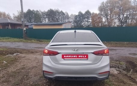 Hyundai Solaris II рестайлинг, 2017 год, 950 000 рублей, 3 фотография