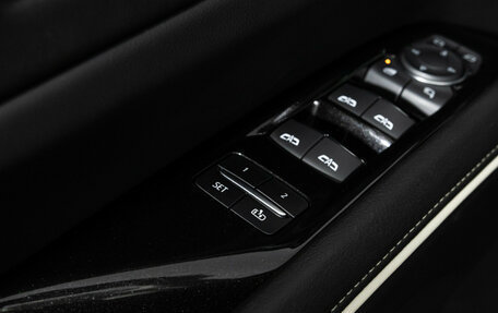 Cadillac Escalade V, 2021 год, 9 990 000 рублей, 21 фотография