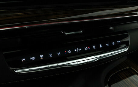 Cadillac Escalade V, 2021 год, 9 990 000 рублей, 26 фотография