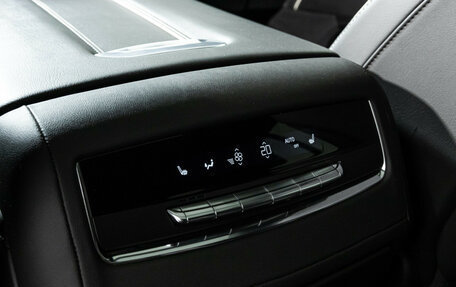 Cadillac Escalade V, 2021 год, 9 990 000 рублей, 32 фотография