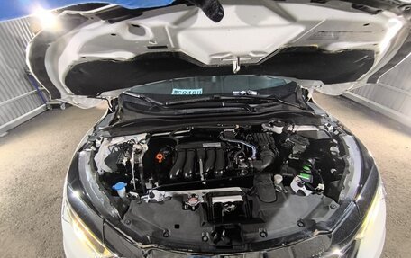 Honda Vezel, 2022 год, 1 750 000 рублей, 7 фотография