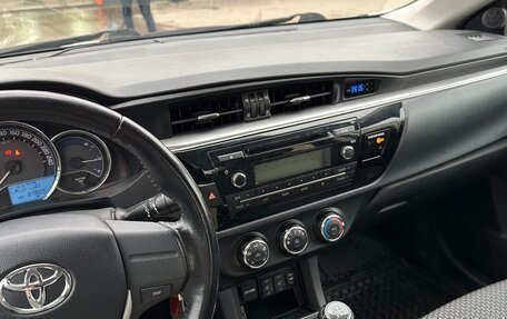 Toyota Corolla, 2013 год, 1 350 000 рублей, 12 фотография