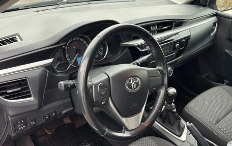 Toyota Corolla, 2013 год, 1 350 000 рублей, 17 фотография