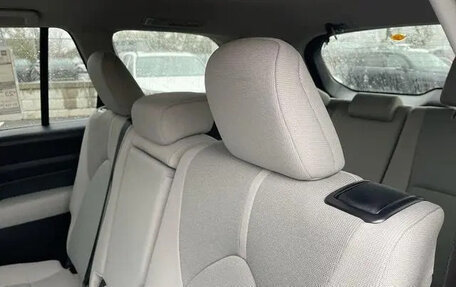 Toyota Highlander, 2025 год, 8 000 000 рублей, 7 фотография