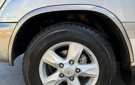 Toyota Land Cruiser 100 рестайлинг 2, 2005 год, 4 500 000 рублей, 17 фотография