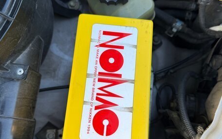 Toyota Land Cruiser 100 рестайлинг 2, 2005 год, 4 500 000 рублей, 23 фотография