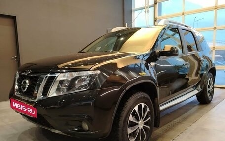 Nissan Terrano III, 2015 год, 1 049 000 рублей, 1 фотография