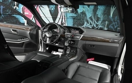 Mercedes-Benz E-Класс, 2012 год, 1 195 000 рублей, 13 фотография